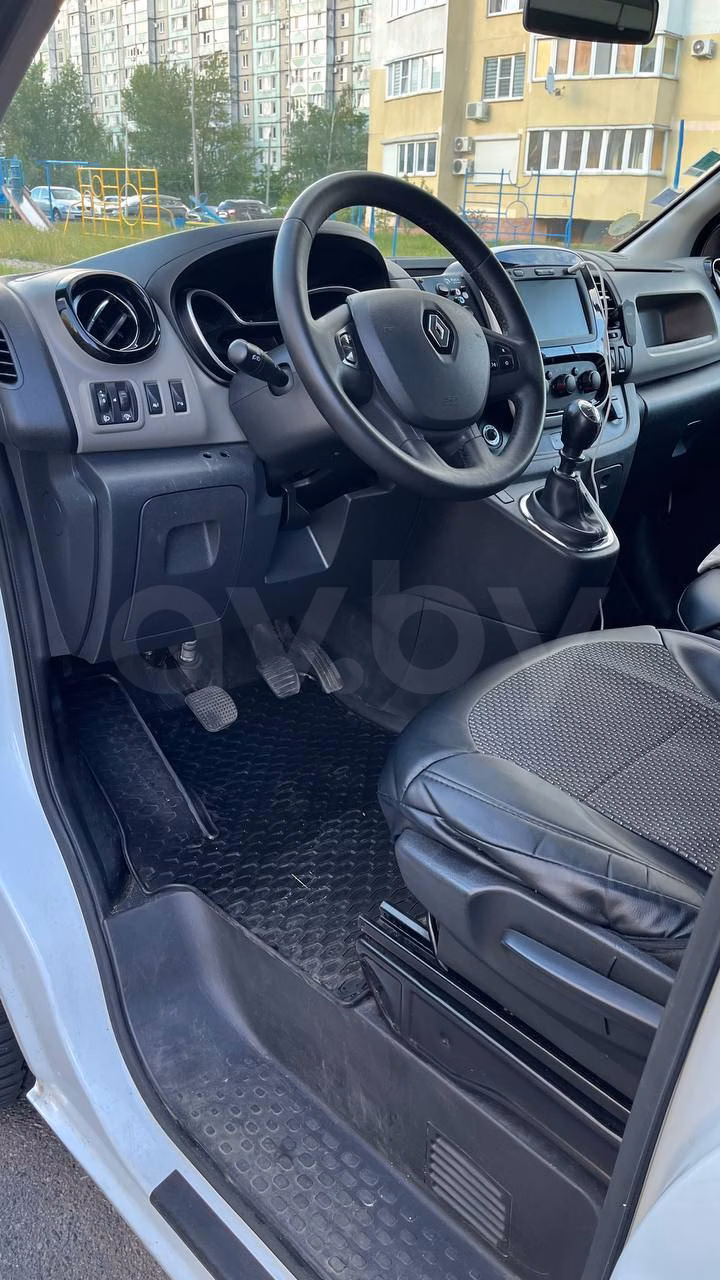 Renault Trafic фото 12