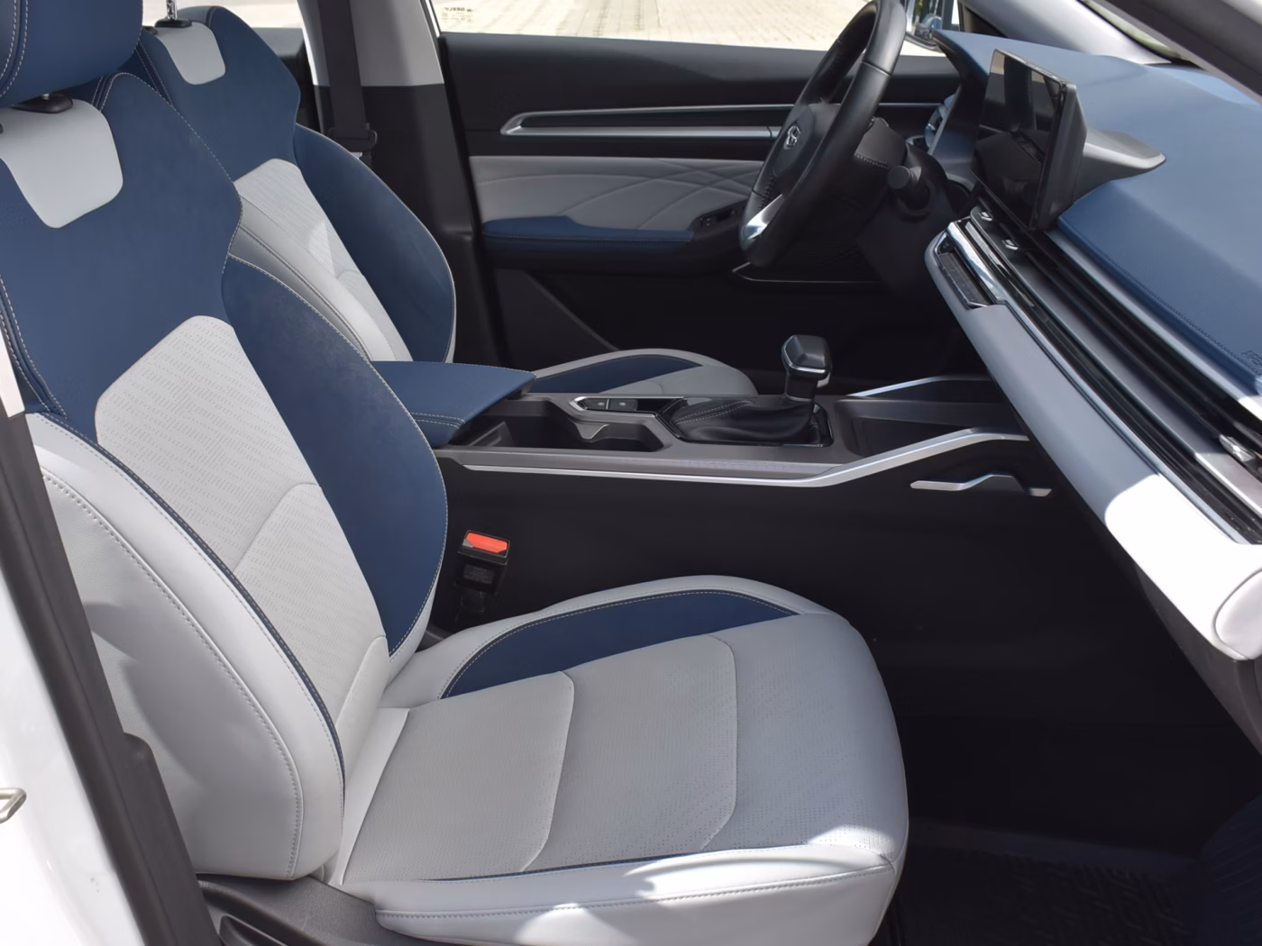 Geely Emgrand фото 12