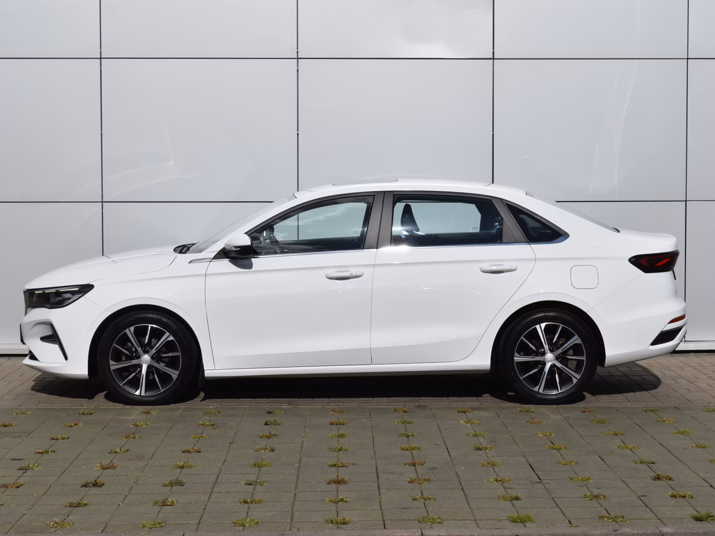 Geely Emgrand фото 8
