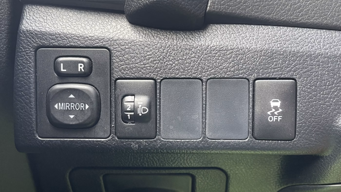 Toyota Auris фото 25