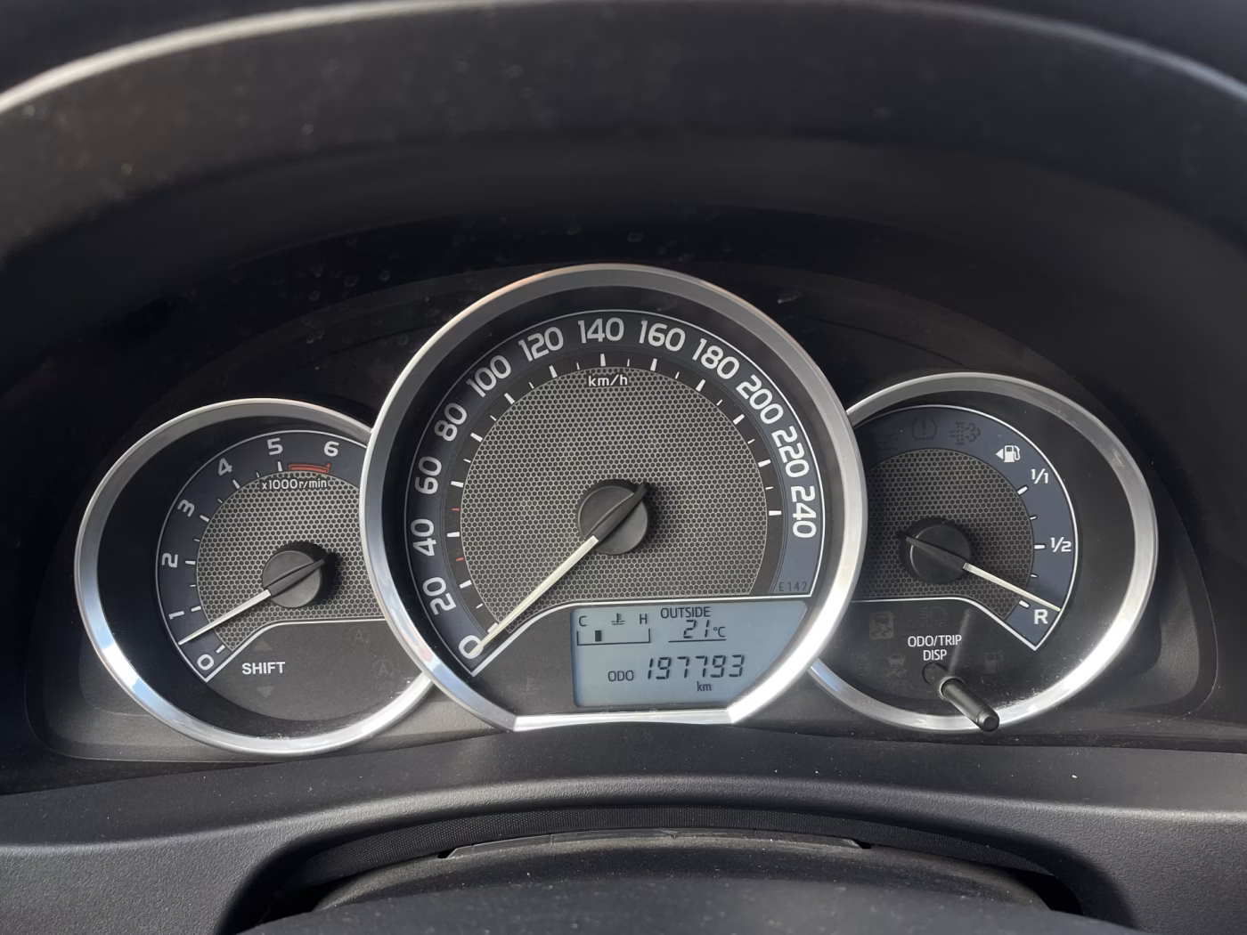Toyota Auris фото 19