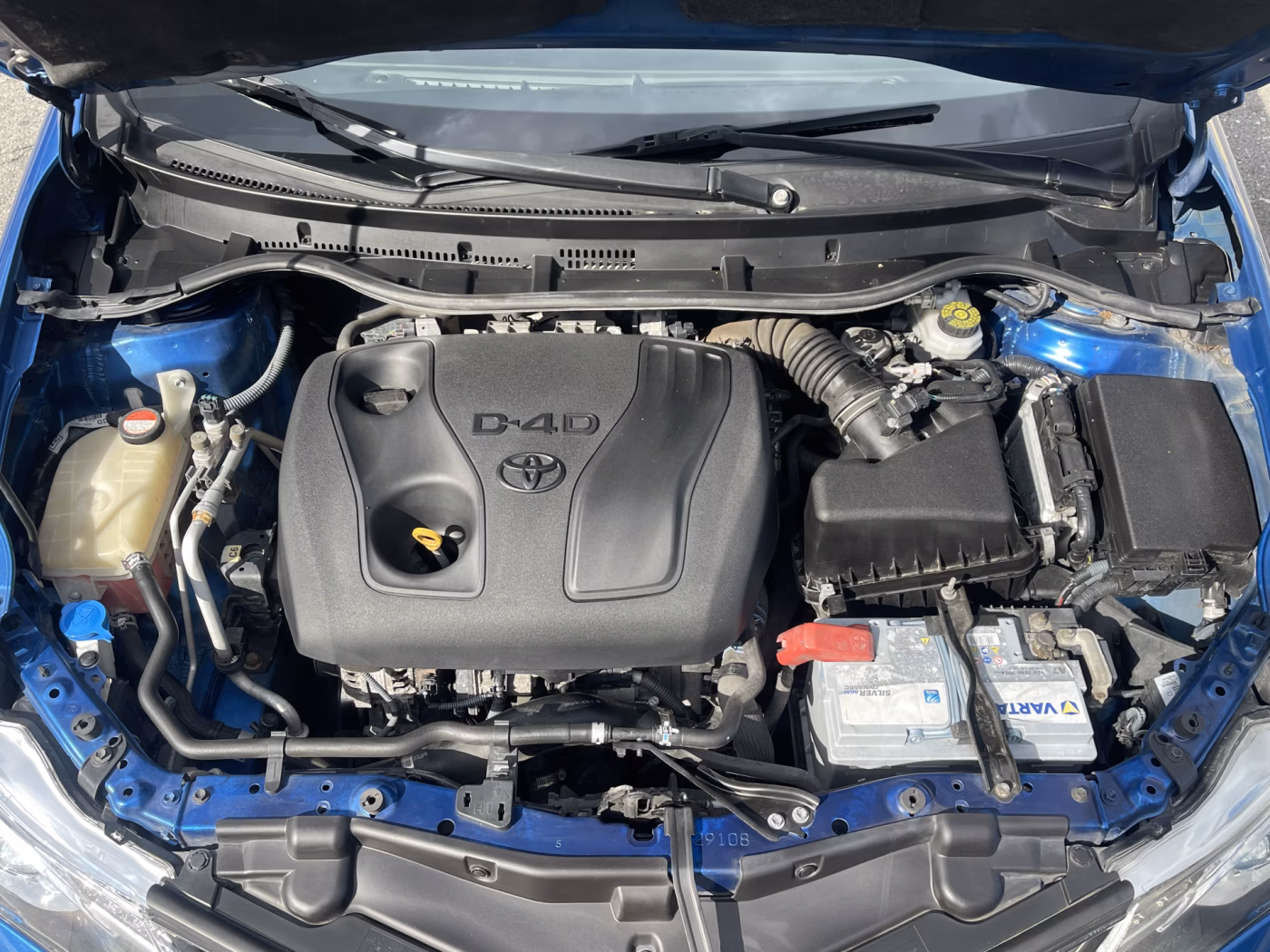 Toyota Auris фото 28