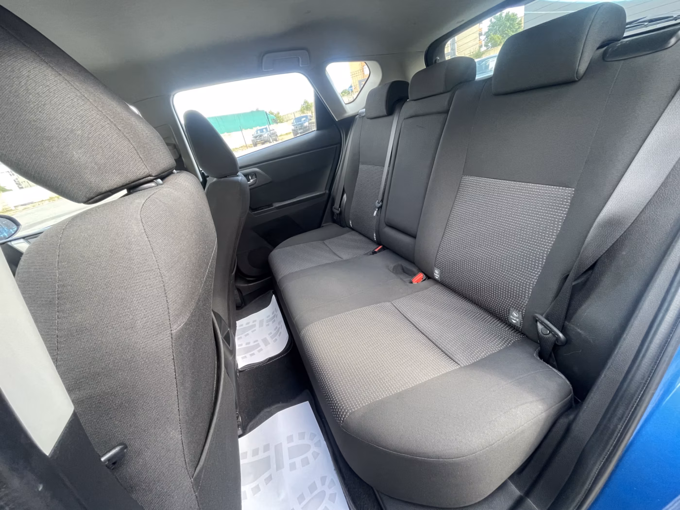 Toyota Auris фото 11