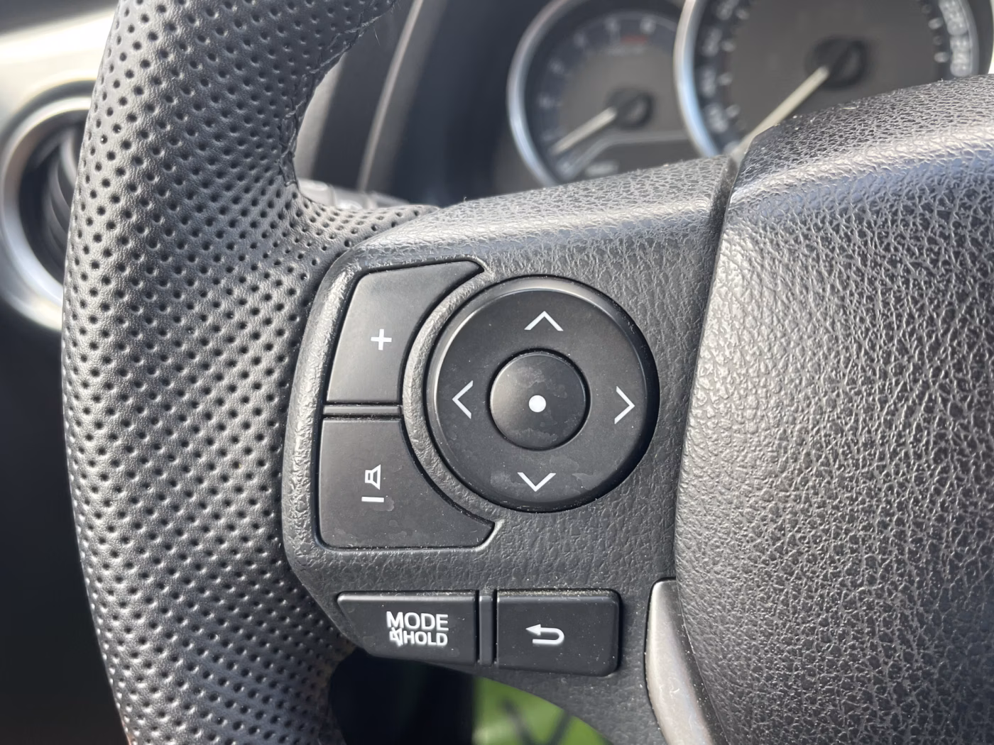 Toyota Auris фото 23