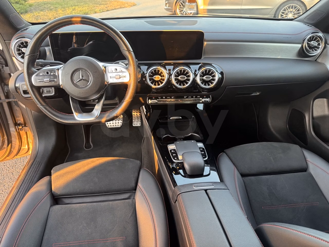 Mercedes-Benz CLA фото 13