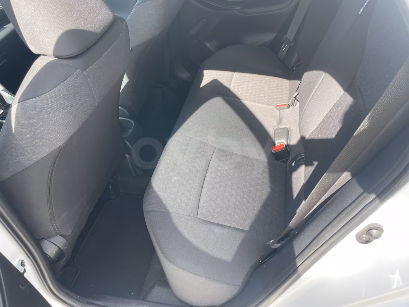 Toyota Yaris фото 6