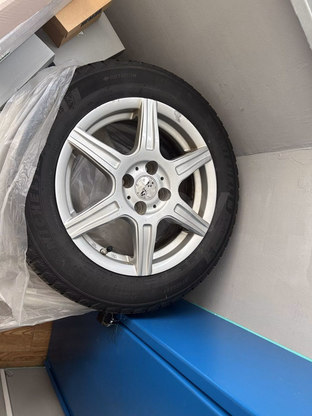 Toyota Yaris фото 9