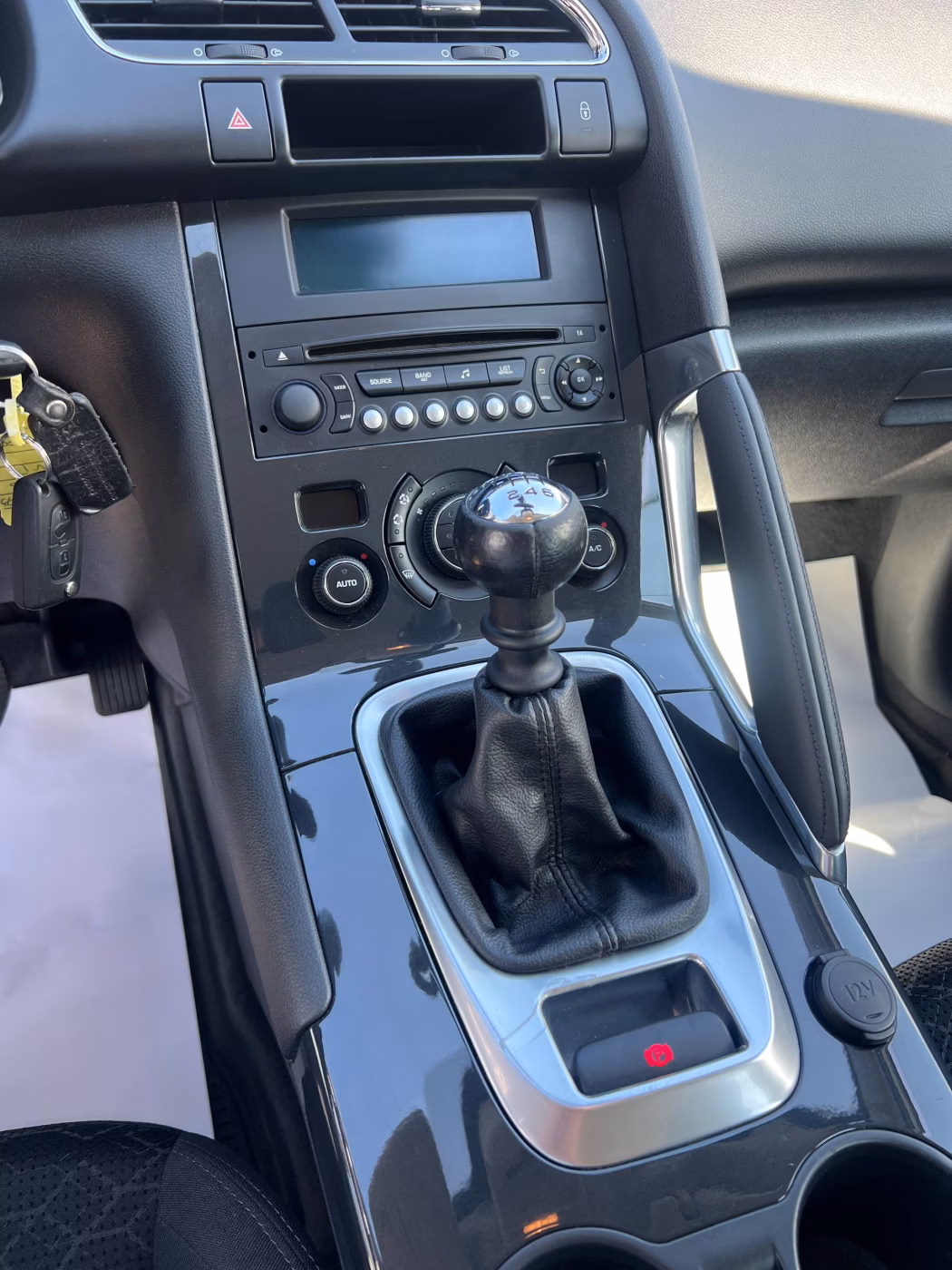Peugeot 3008 фото 12