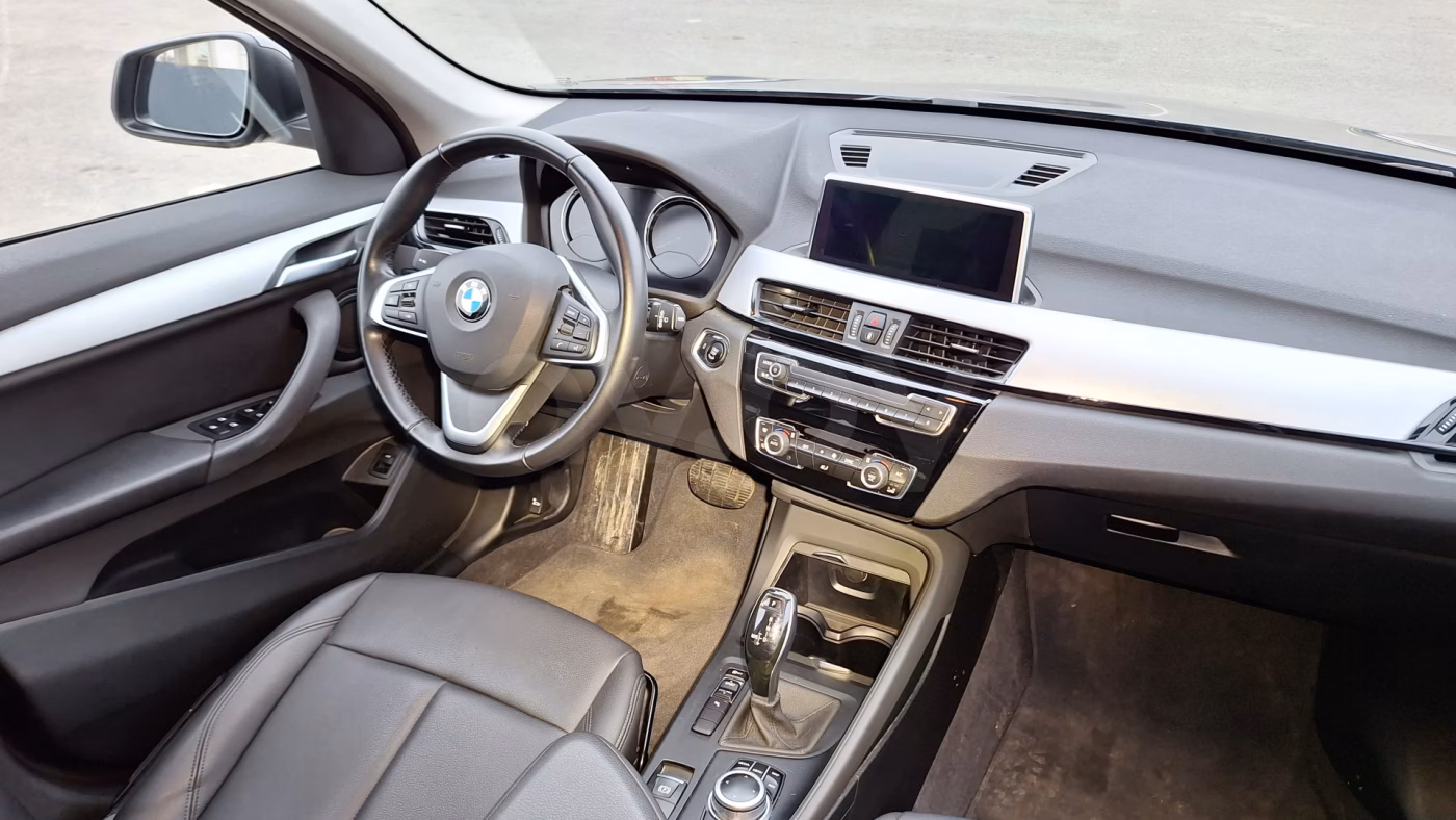 BMW X1 фото 6