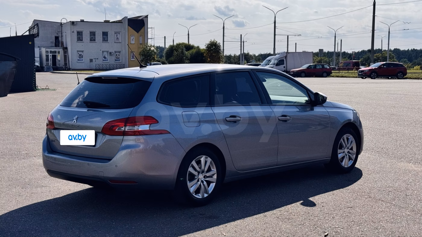 Peugeot 308 фото 5