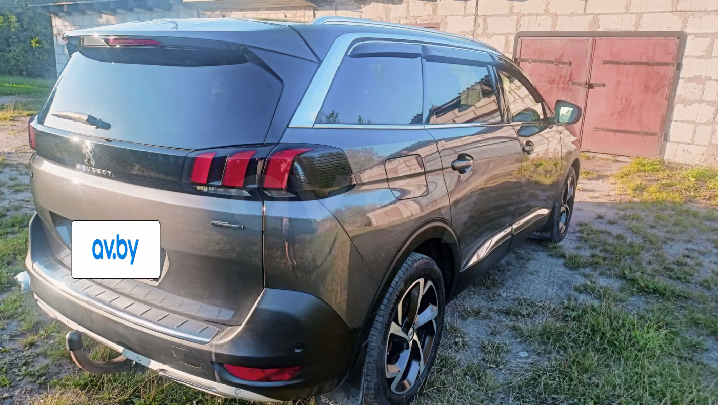 Peugeot 5008 фото 9