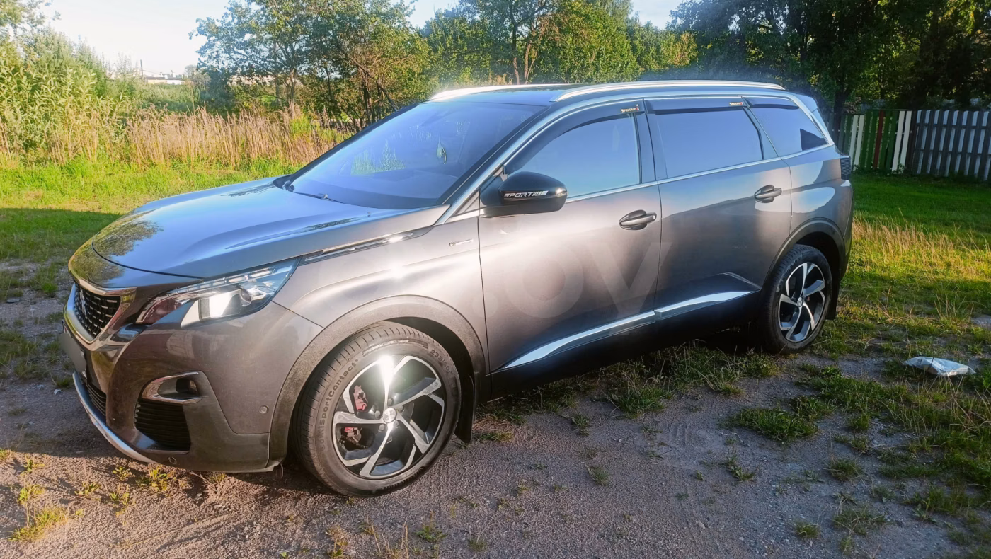 Peugeot 5008 фото 10