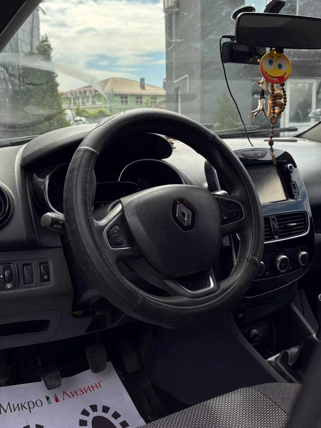 Renault Clio фото 7