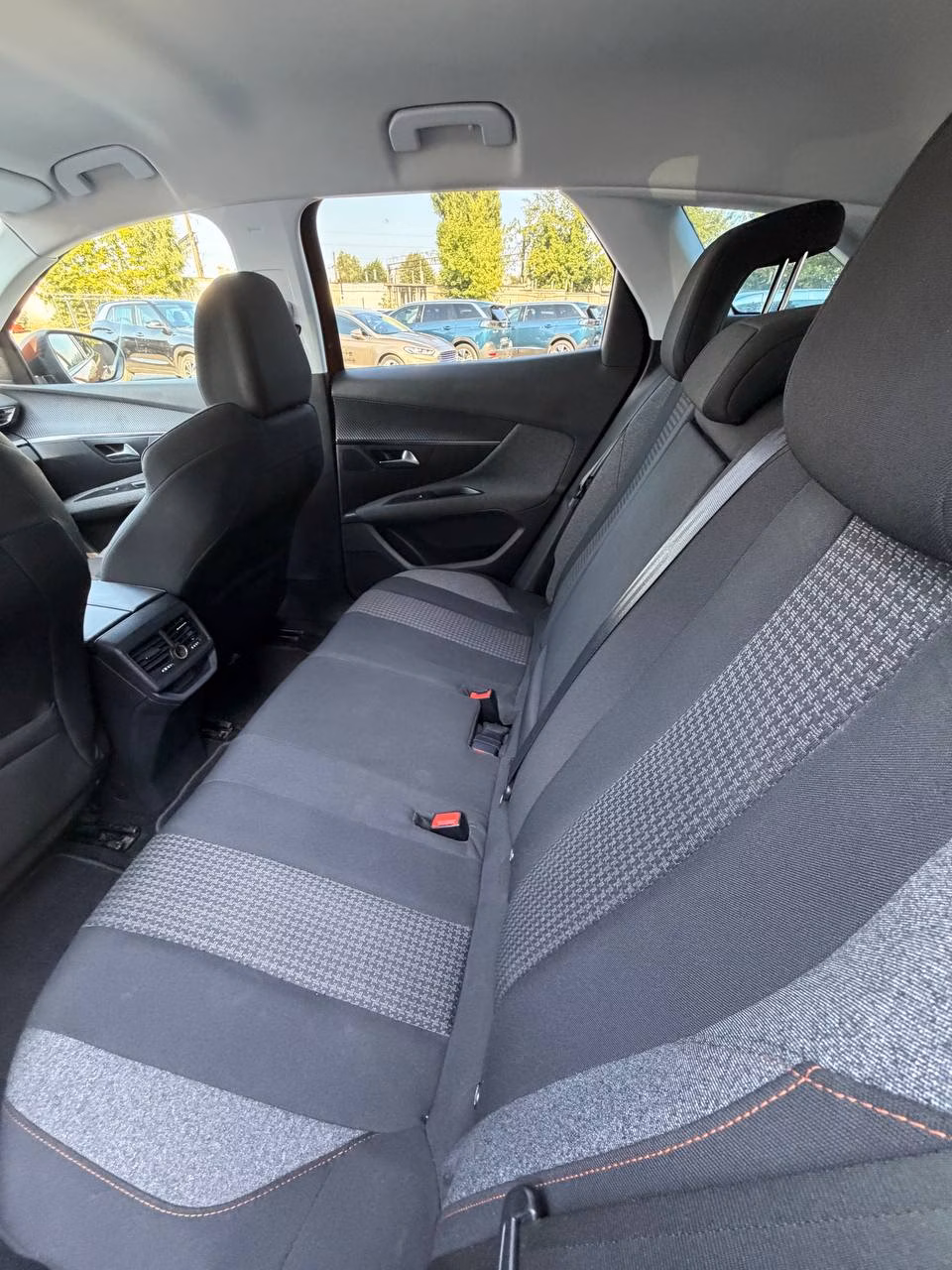 Peugeot 3008 фото 10