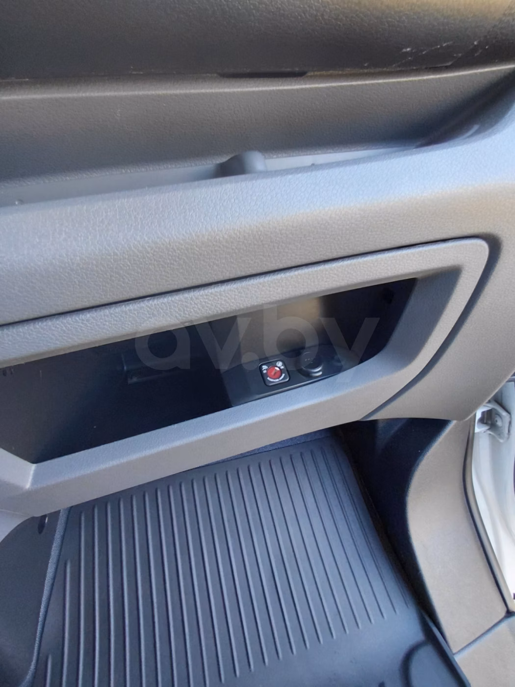 Opel Vivaro фото 7