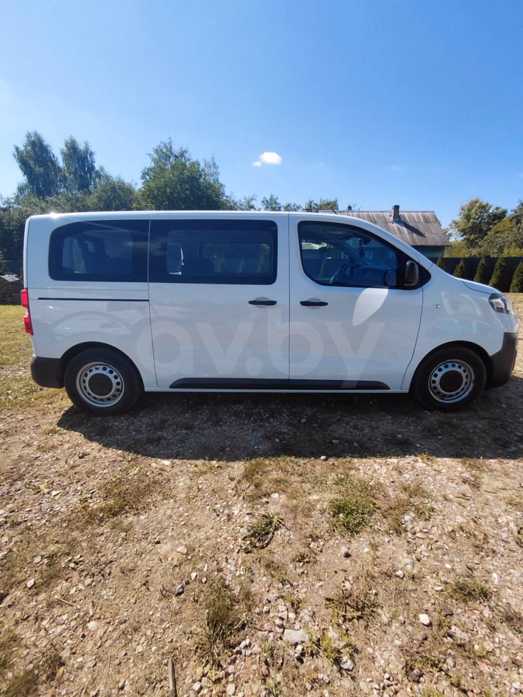 Opel Vivaro фото 10