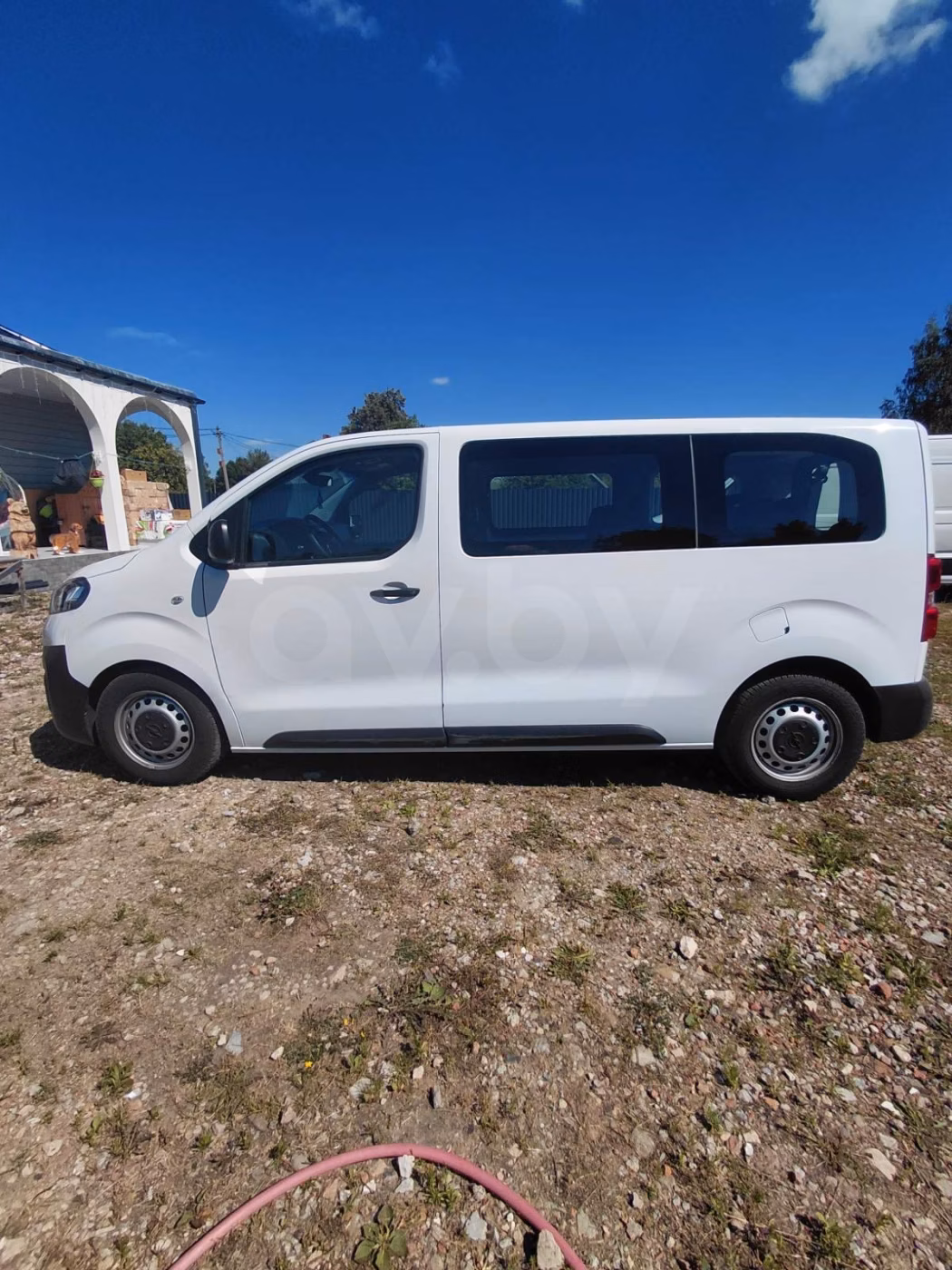 Opel Vivaro фото 15
