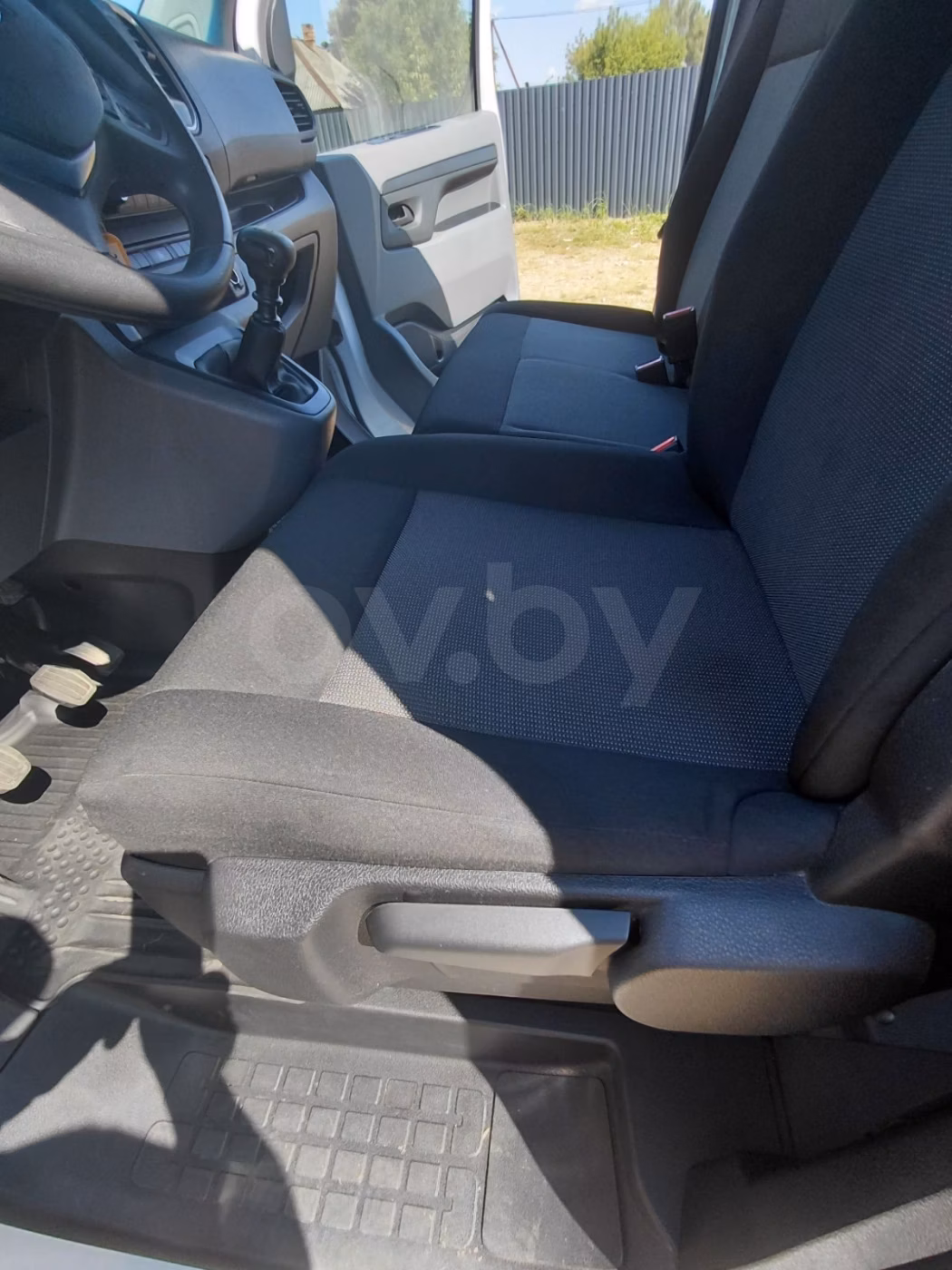 Opel Vivaro фото 17