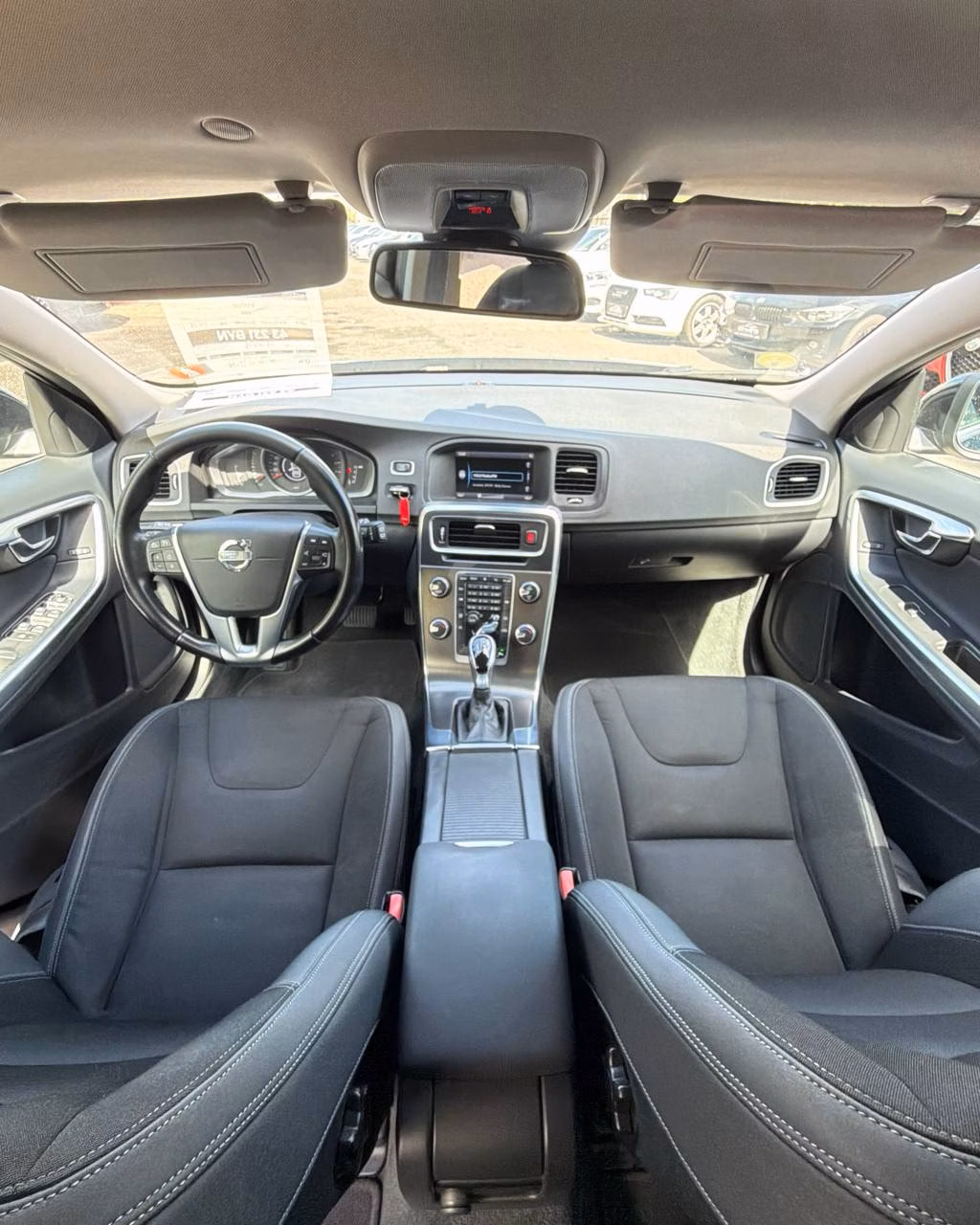 Volvo V60 фото 10
