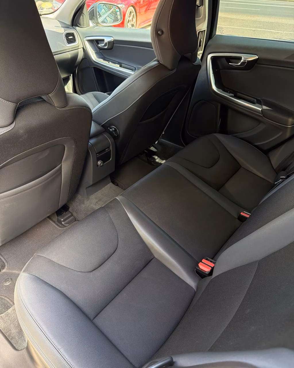 Volvo V60 фото 13