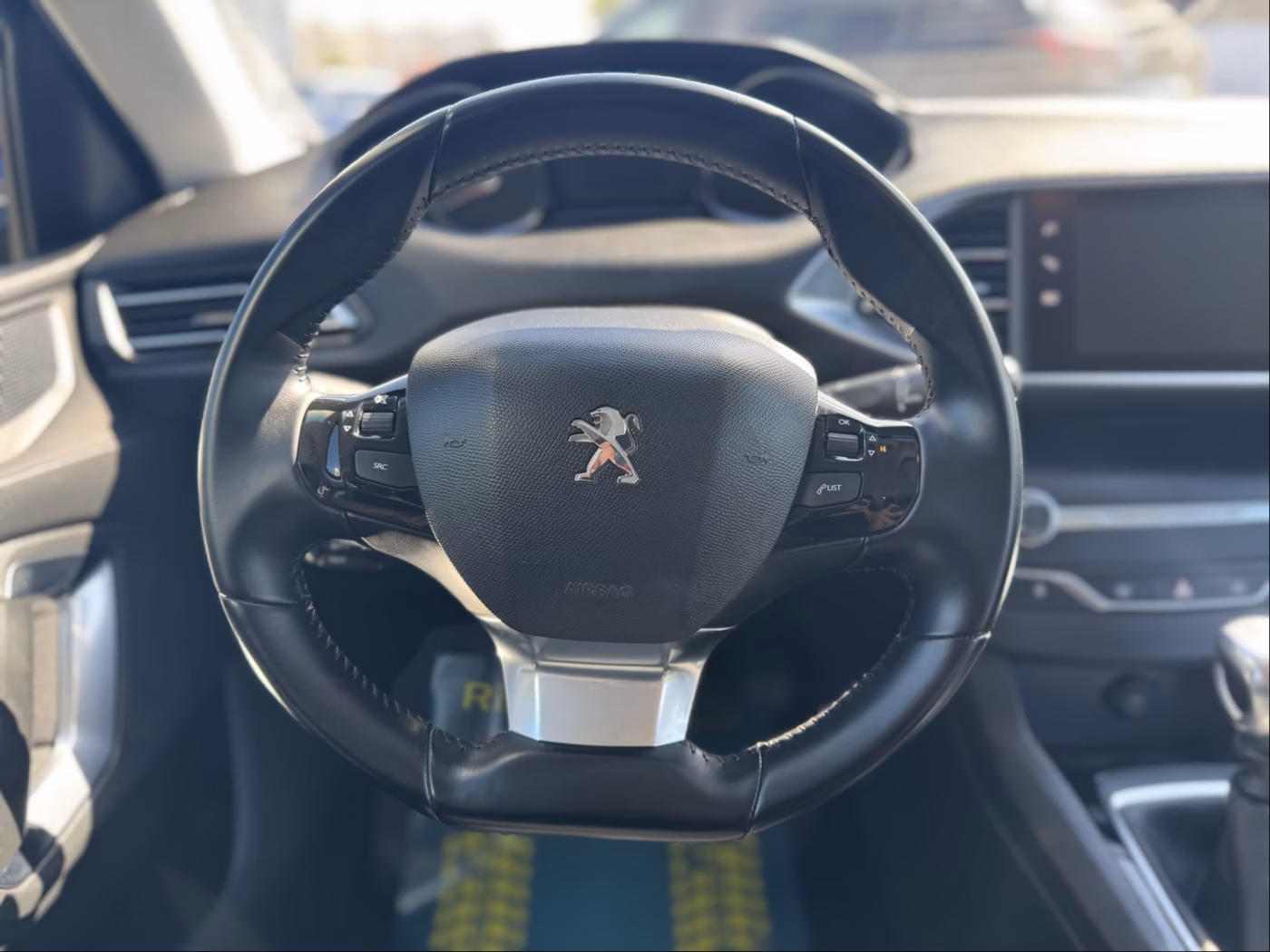 Peugeot 308 фото 22