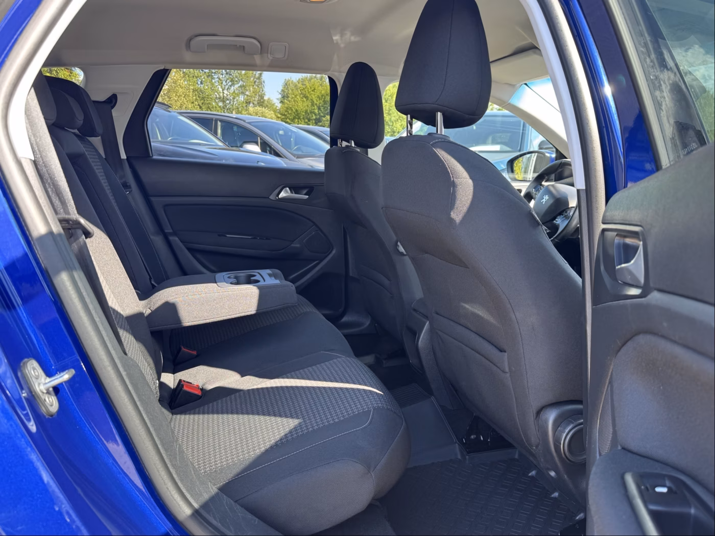 Peugeot 308 фото 14