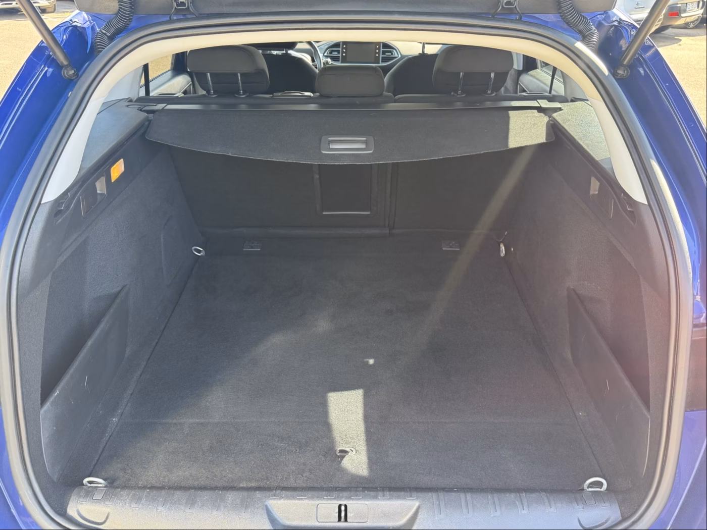 Peugeot 308 фото 12