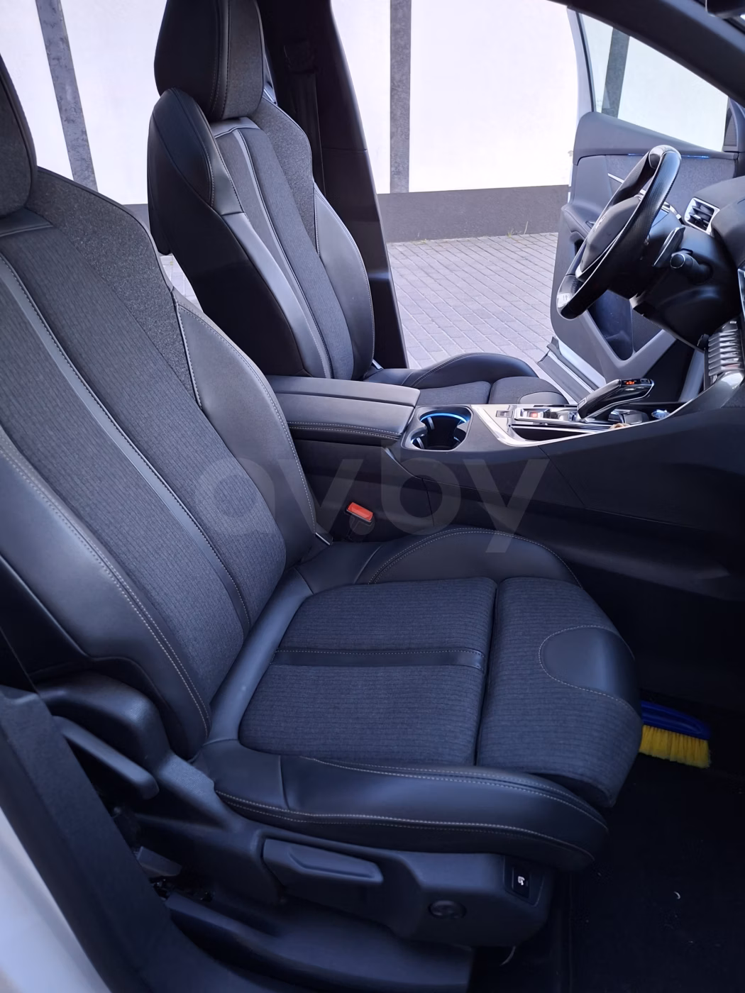 Peugeot 5008 фото 13