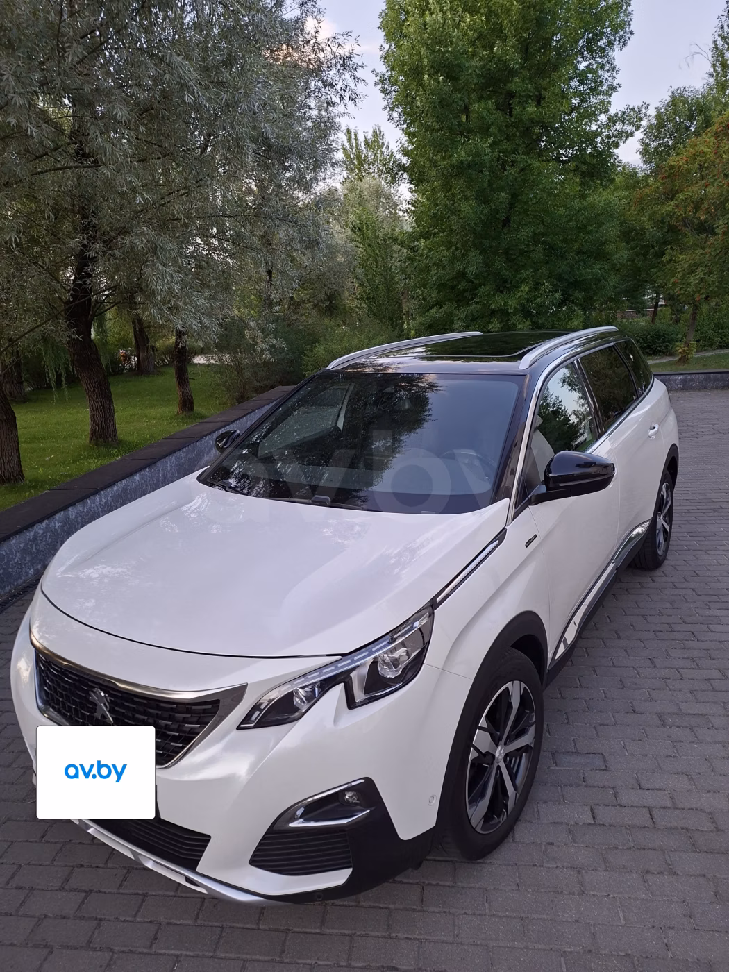 Peugeot 5008 фото 9