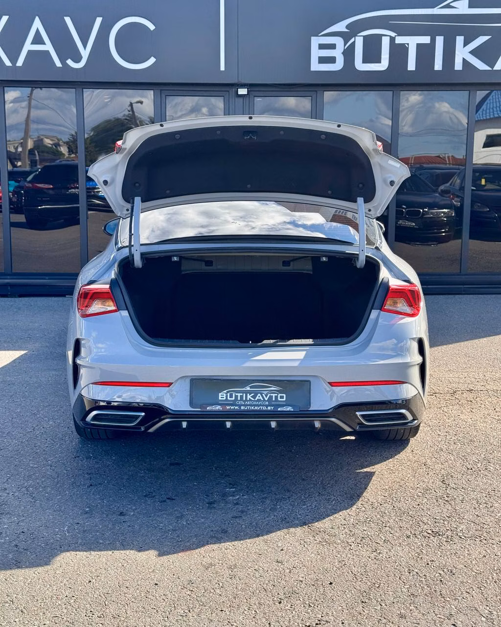 Kia K5 фото 14