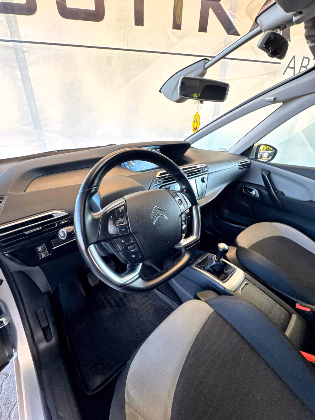 Citroen C4 Grand Picasso фото 10