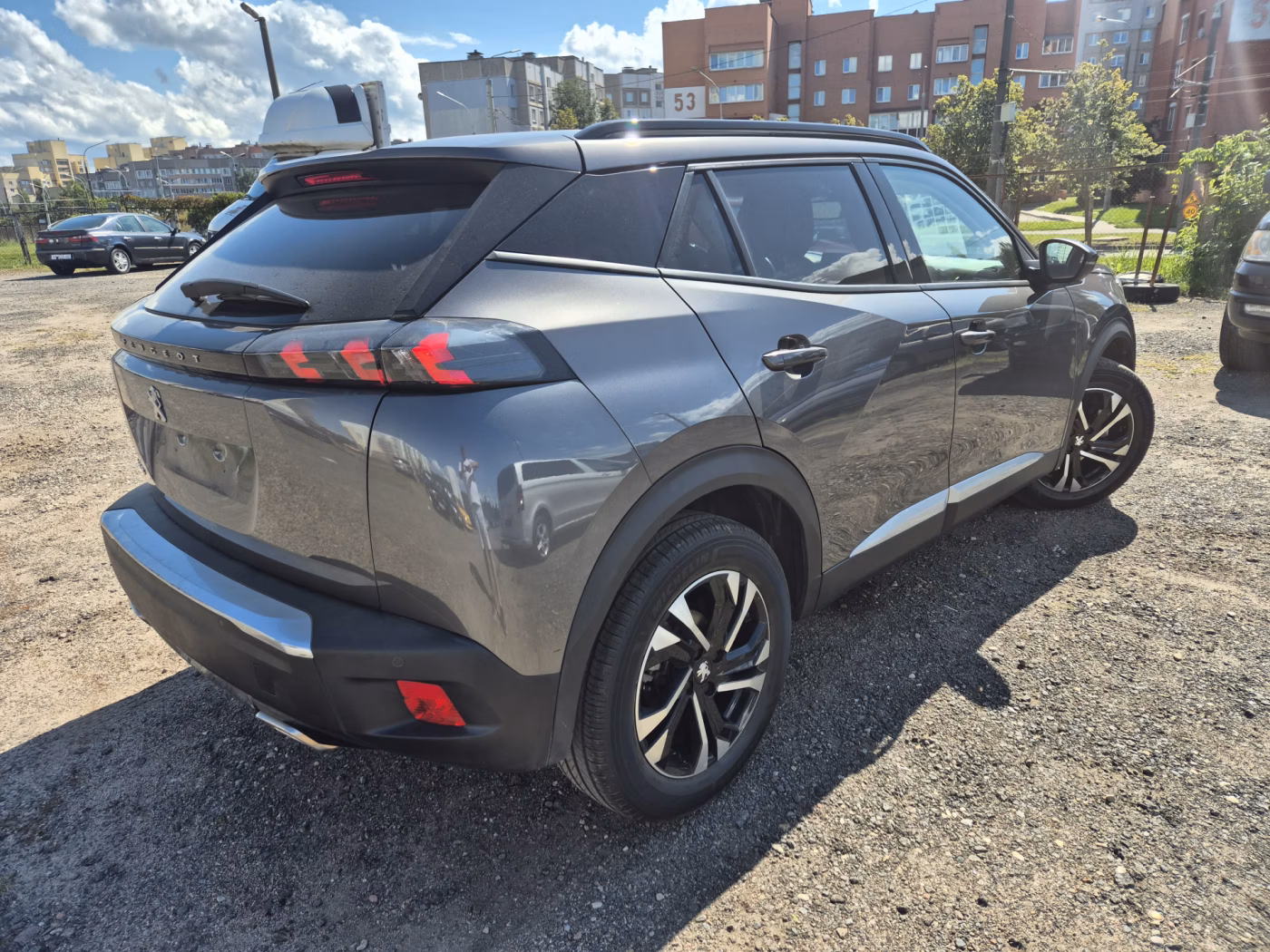 Peugeot 2008 фото 4