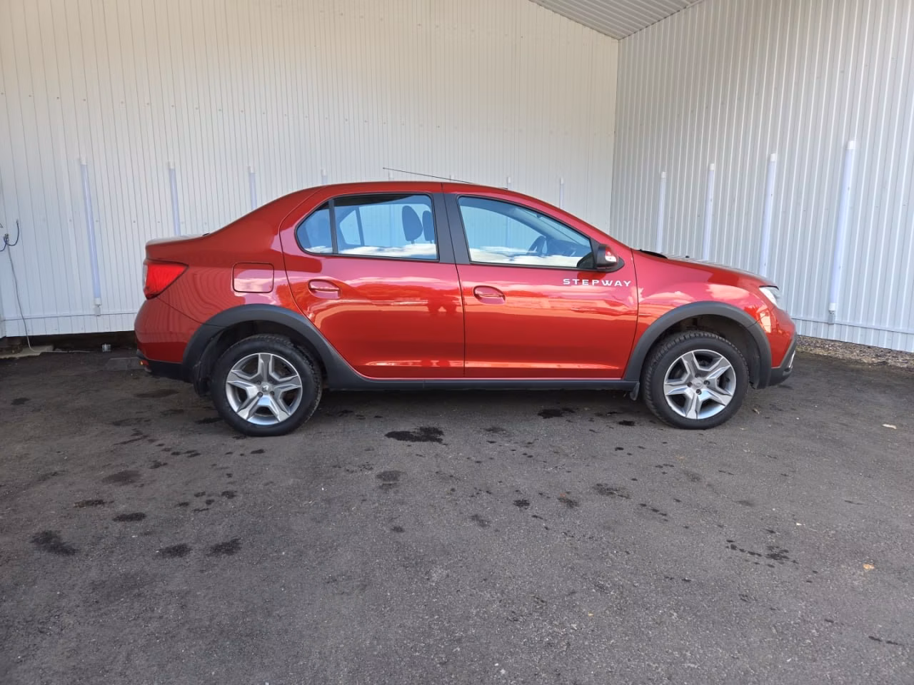 Renault Logan Stepway фото 4
