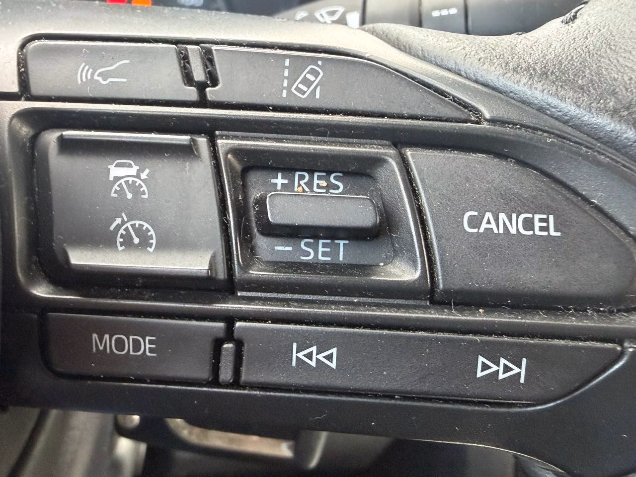 Toyota Yaris фото 16