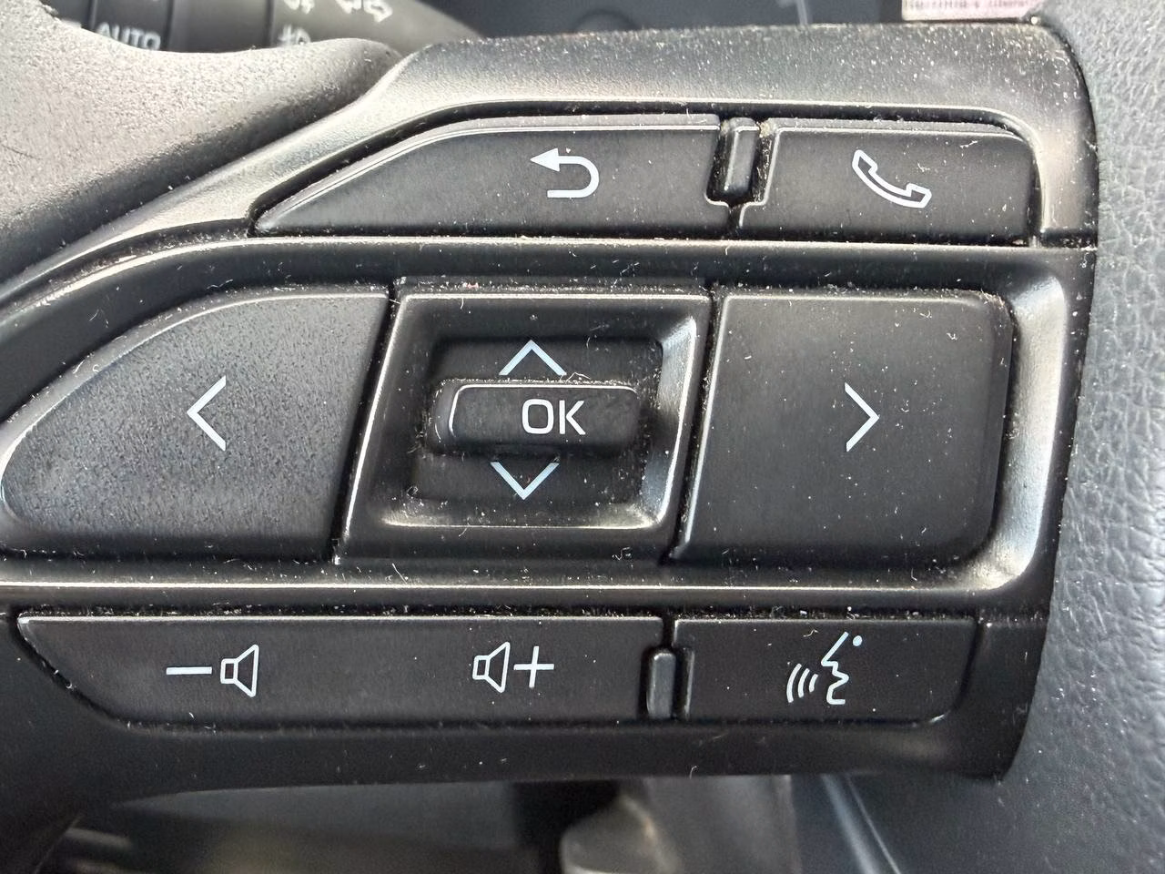 Toyota Yaris фото 17