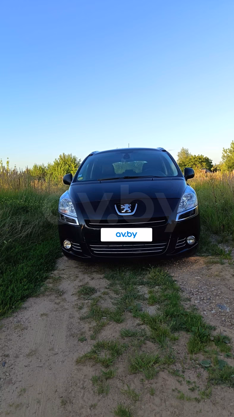 Peugeot 5008 фото 6