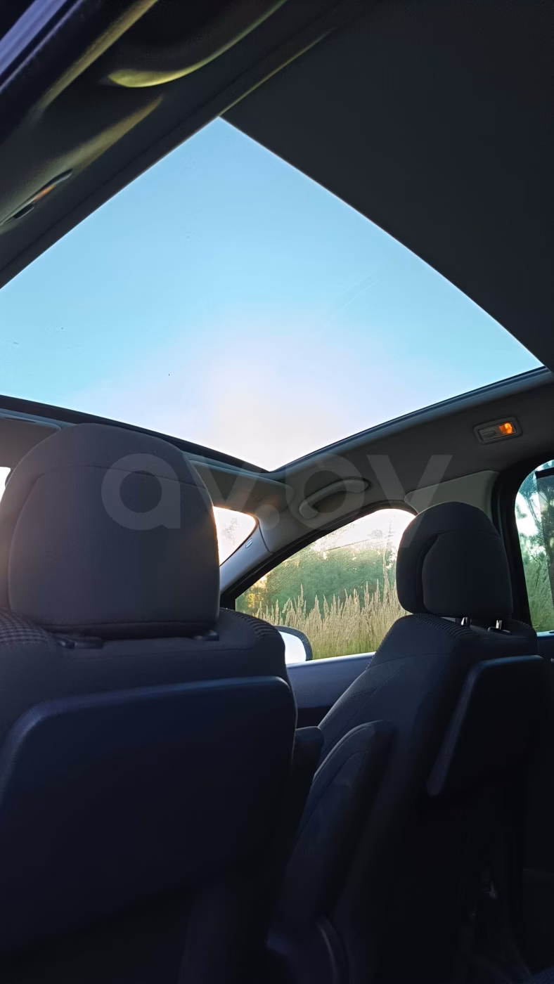 Peugeot 5008 фото 7