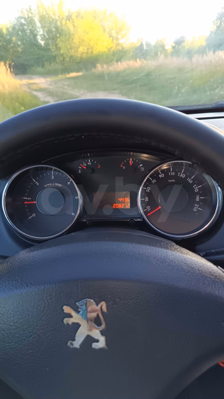 Peugeot 5008 фото 13