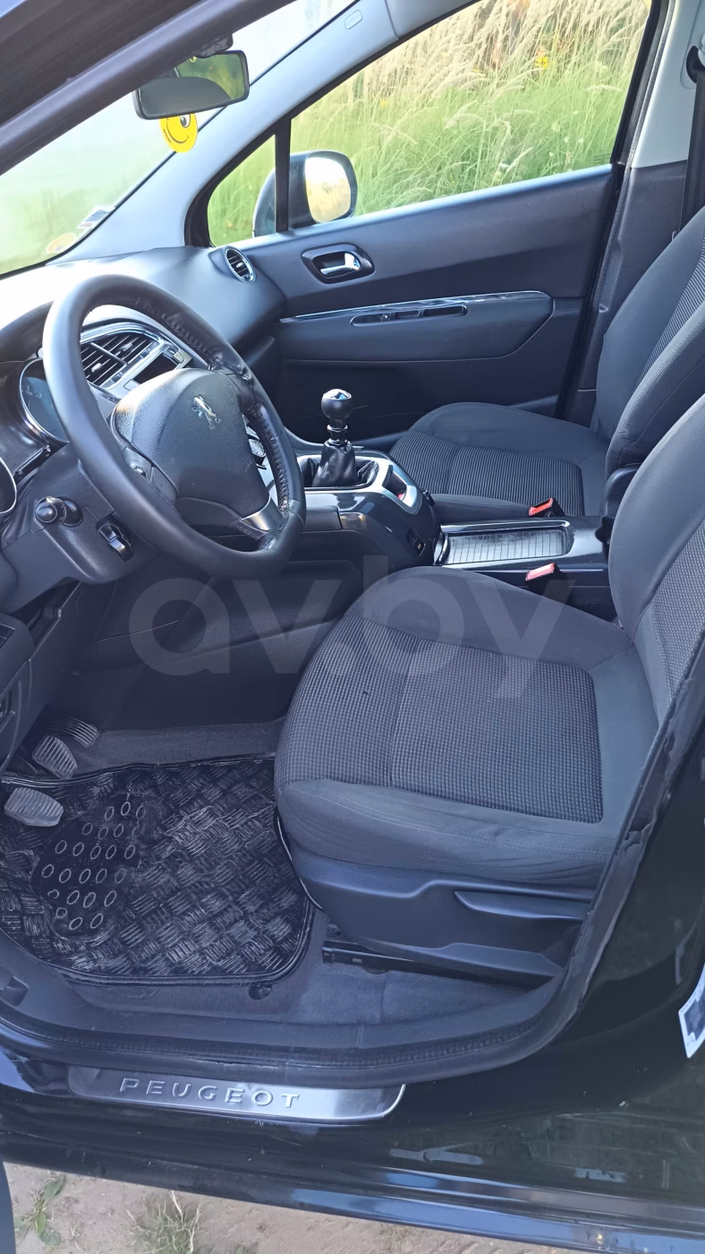 Peugeot 5008 фото 14