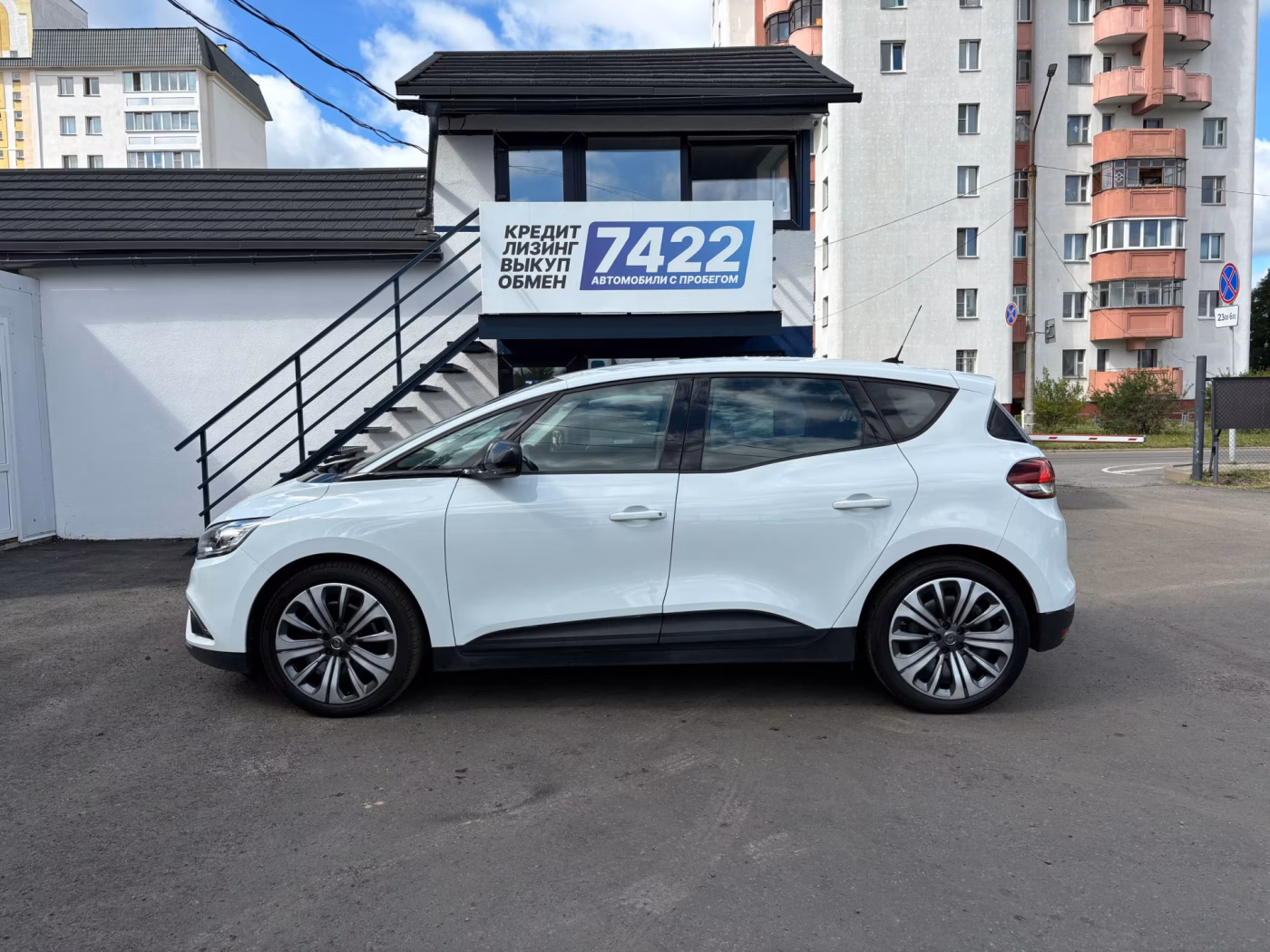 Renault Scenic фото 8