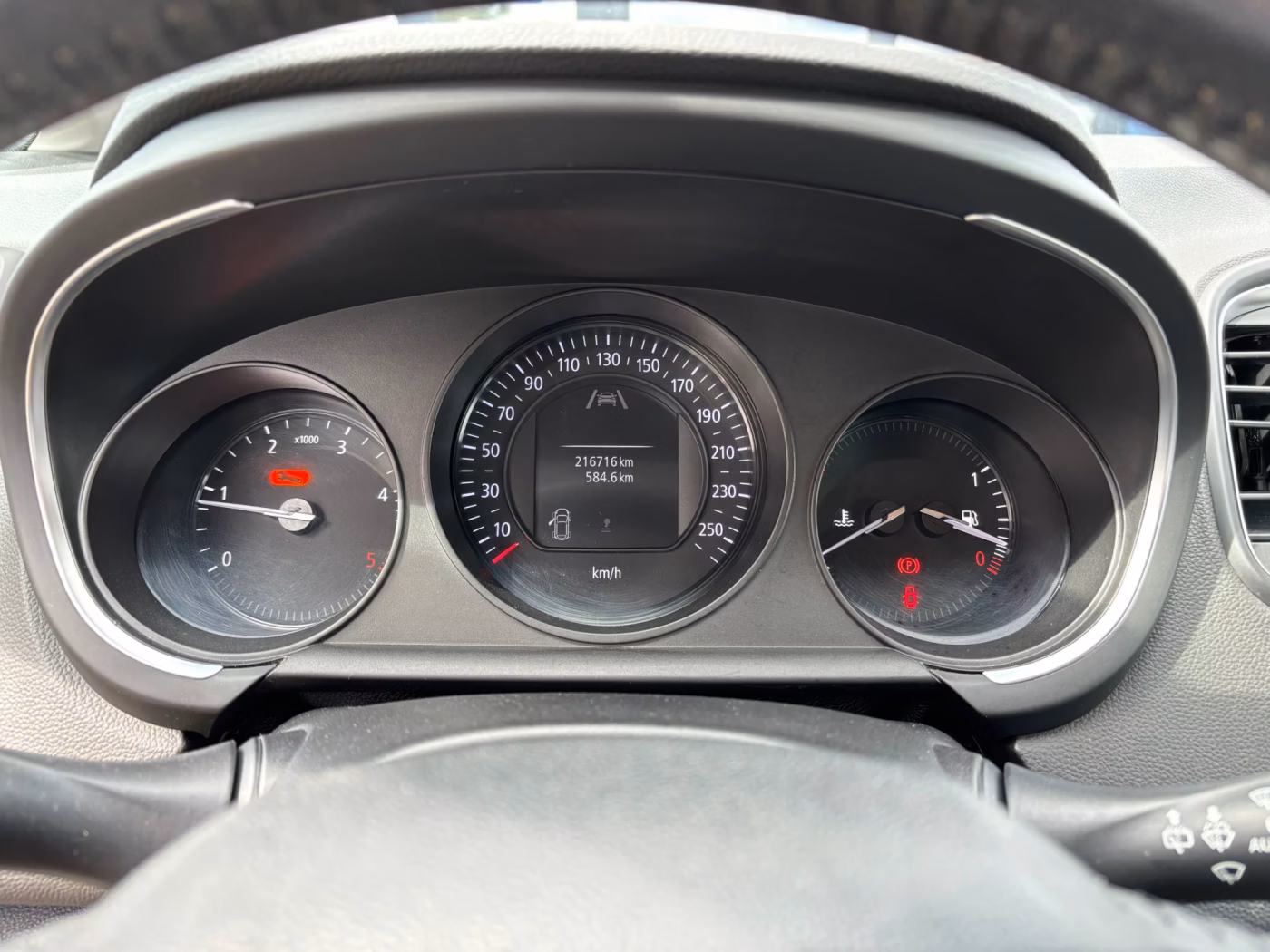 Renault Scenic фото 11