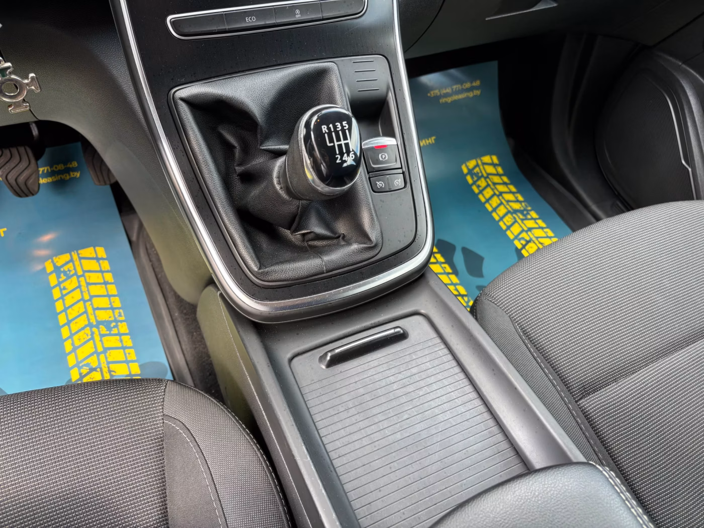 Renault Scenic фото 14