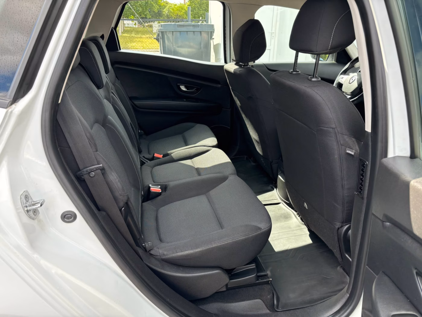 Renault Scenic фото 18
