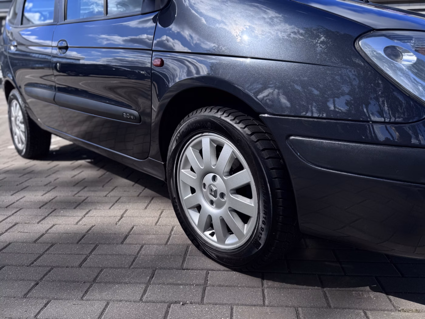 Renault Scenic фото 11