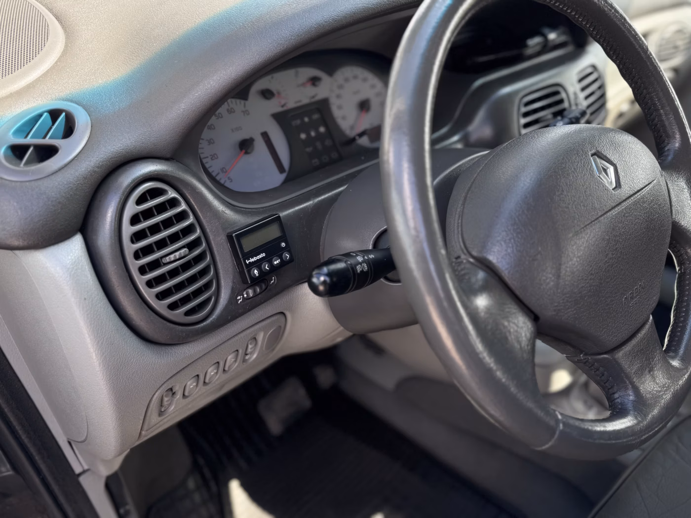 Renault Scenic фото 13
