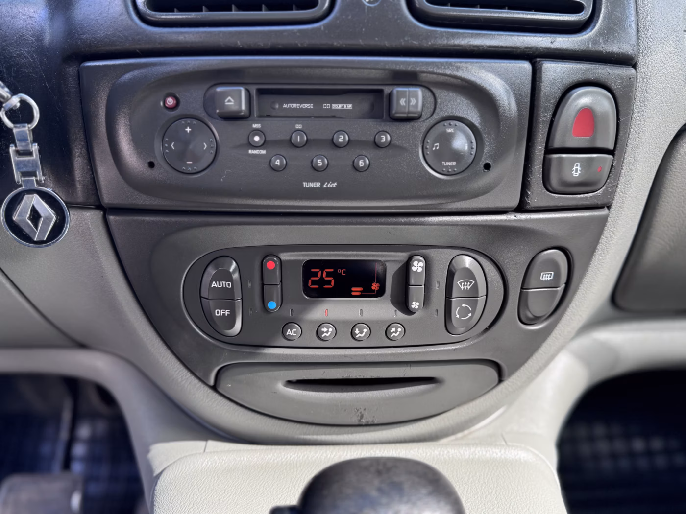 Renault Scenic фото 17