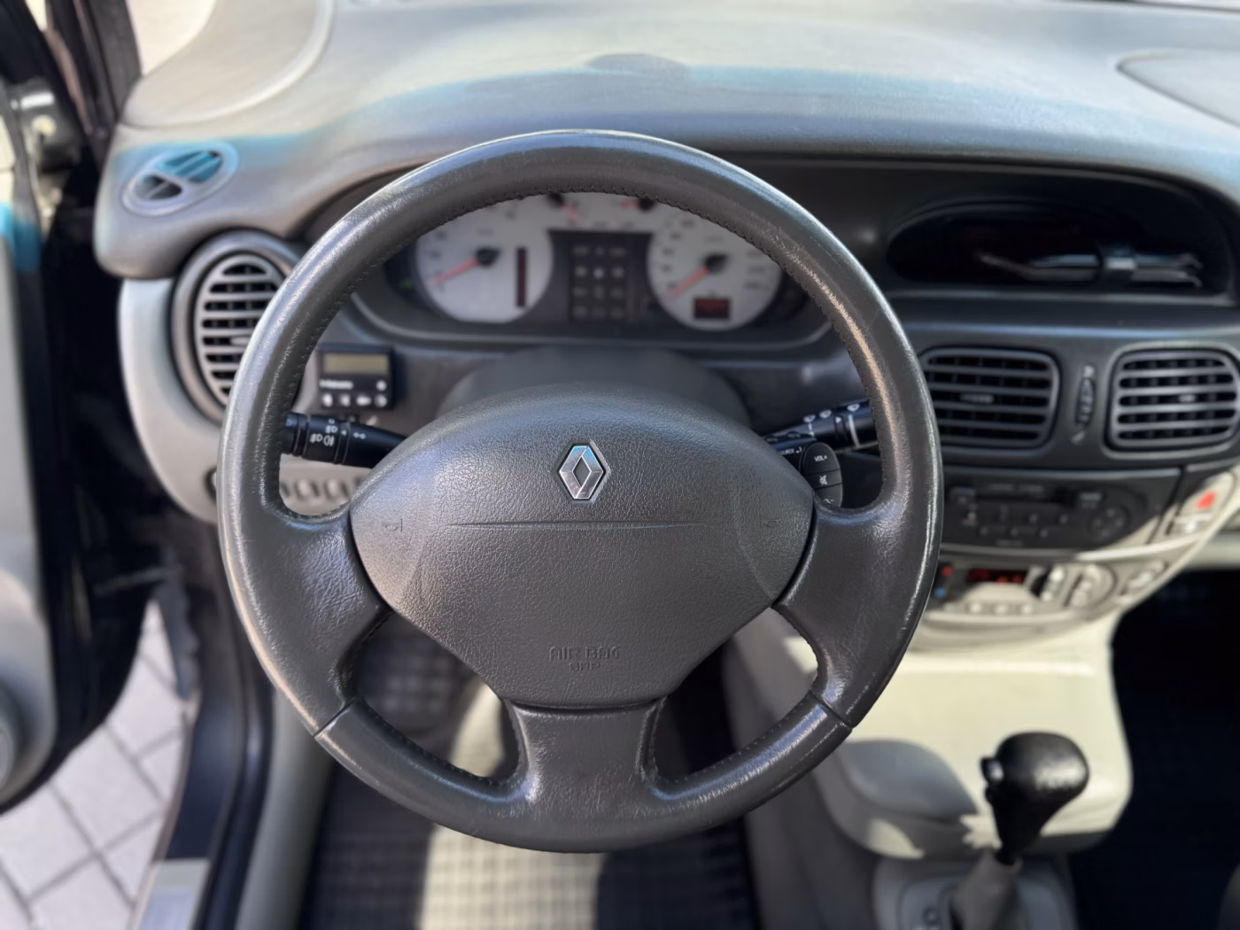 Renault Scenic фото 19