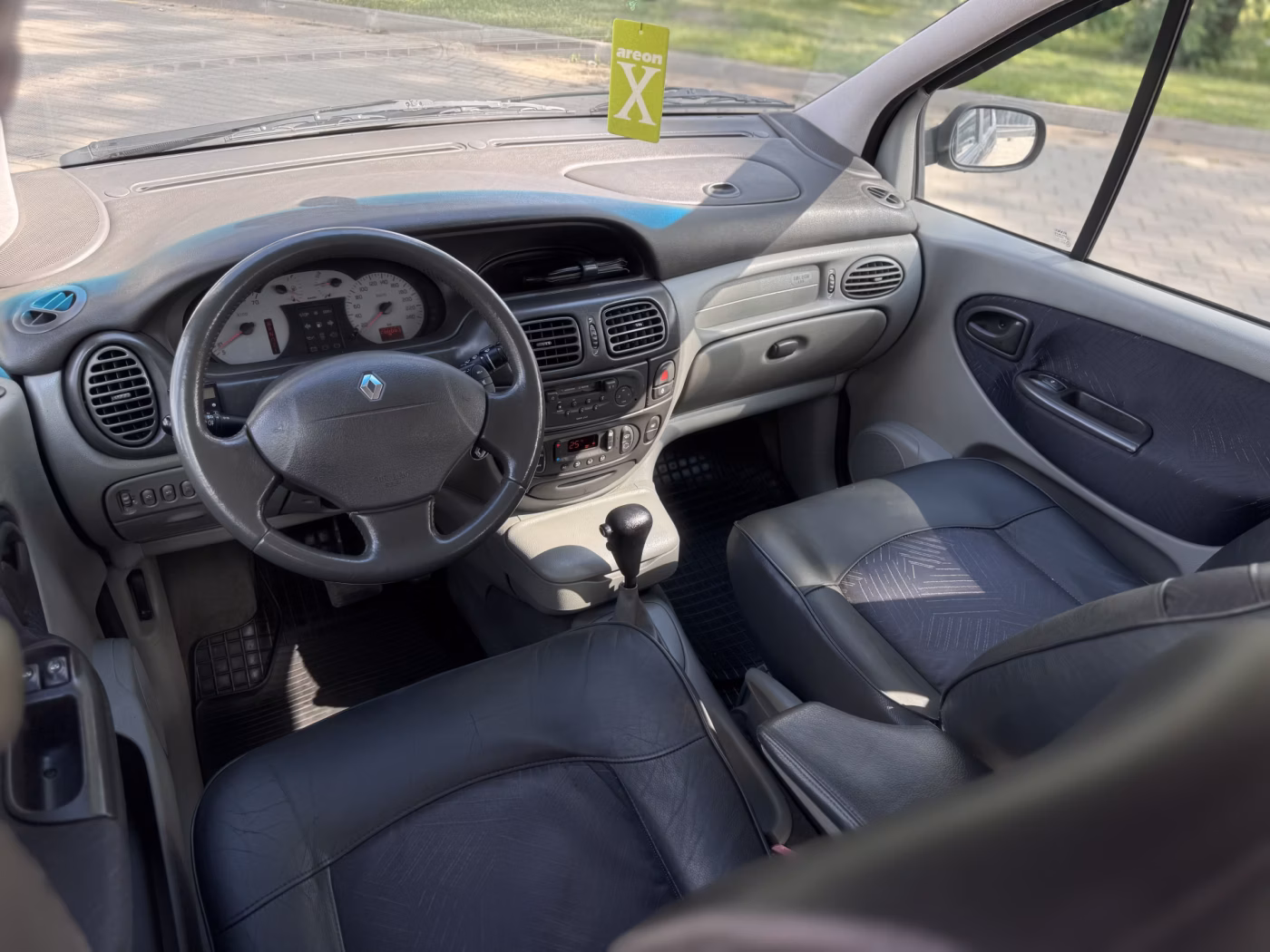 Renault Scenic фото 23