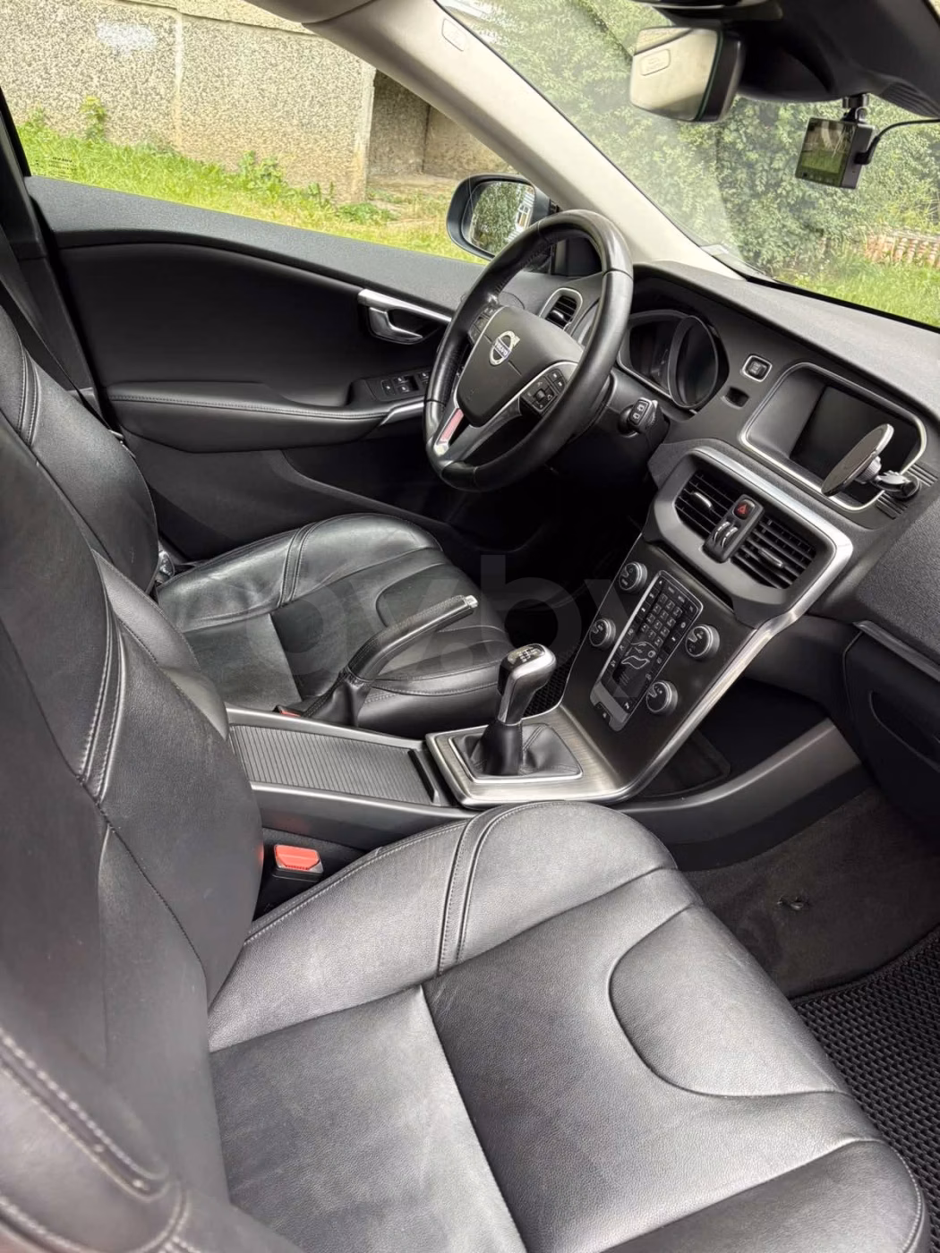 Volvo V40 фото 13