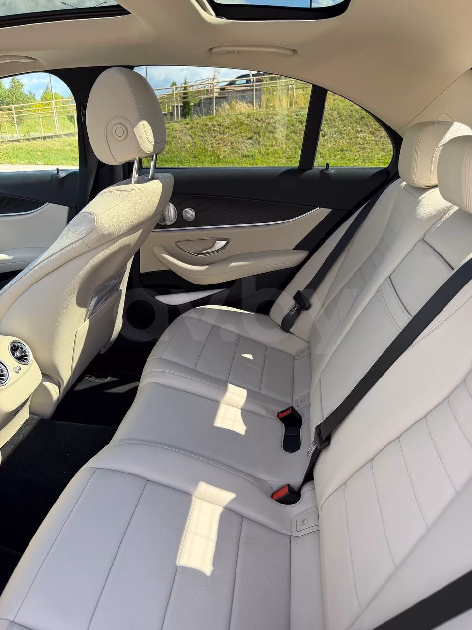 Mercedes-Benz E-Класс фото 8
